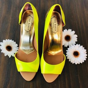 Ted Baker Citron & Gold Open-Toe Pumps